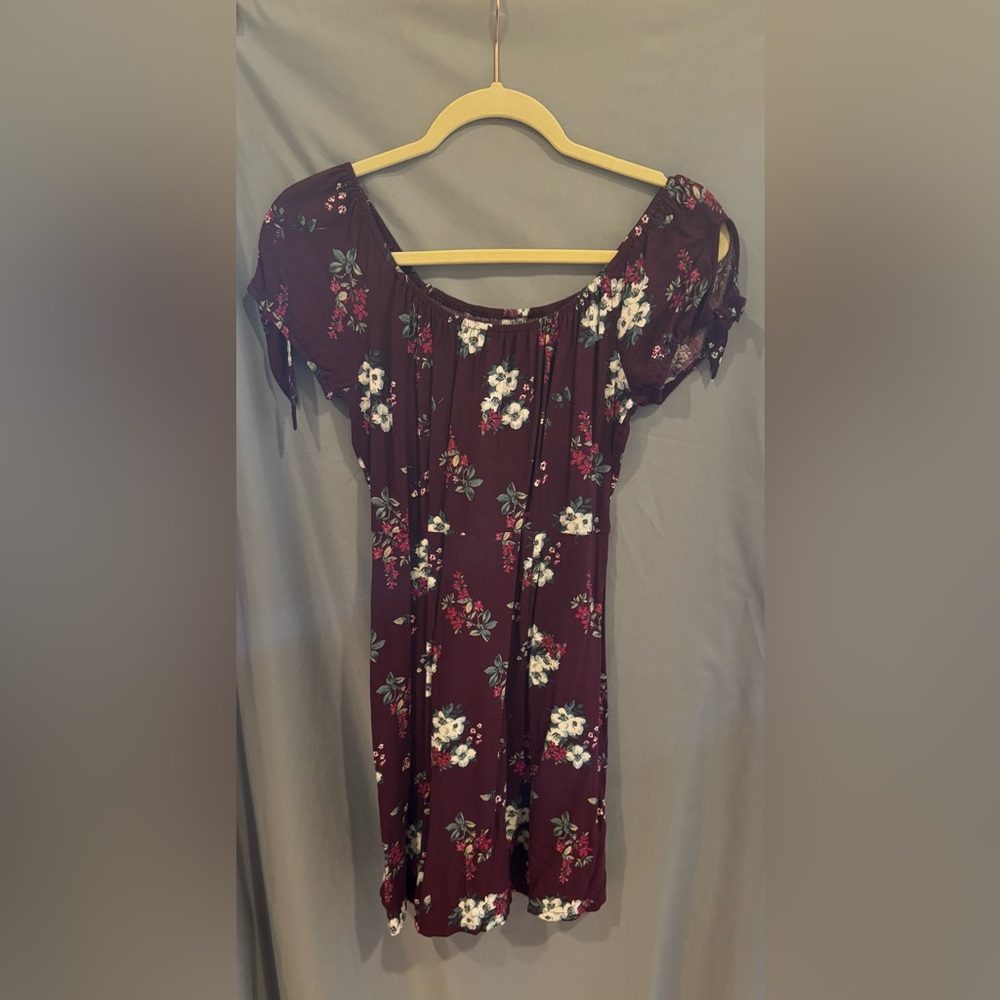 Hollister Burgundy Floral Dress